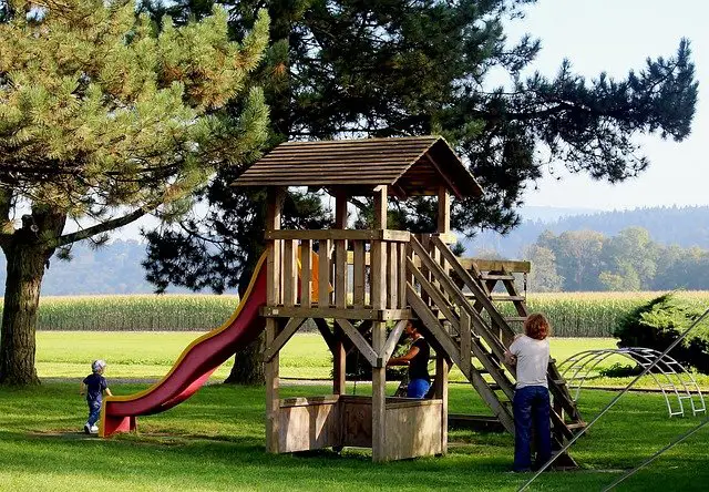 How to Stain a Playset